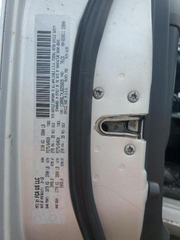 1C6RR6LTXJS255029 - 2018 RAM 1500 SLT SILVER photo 12