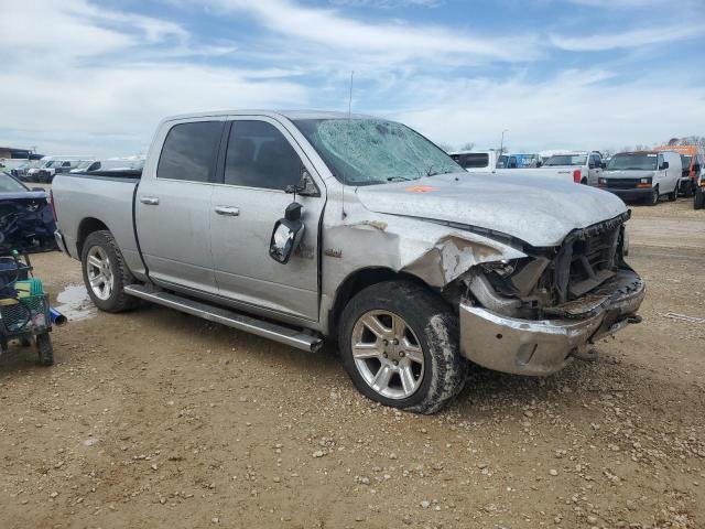 1C6RR6LTXJS255029 - 2018 RAM 1500 SLT SILVER photo 4
