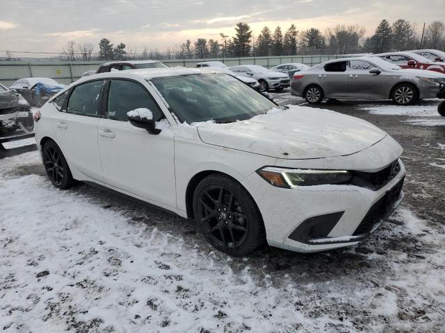 19XFL2H8XRE037424 - 2024 HONDA CIVIC SPORT WHITE photo 4