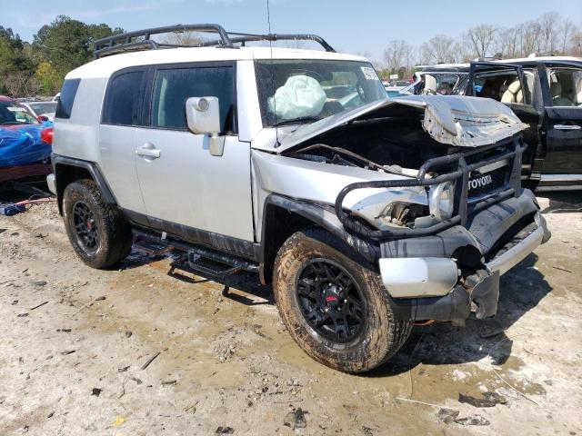 JTEBU11F370061807 - 2007 TOYOTA FJ CRUISER SILVER photo 4