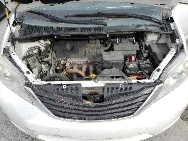 5TDKA3DCXCS015571 - 2012 TOYOTA SIENNA BASE WHITE photo 12