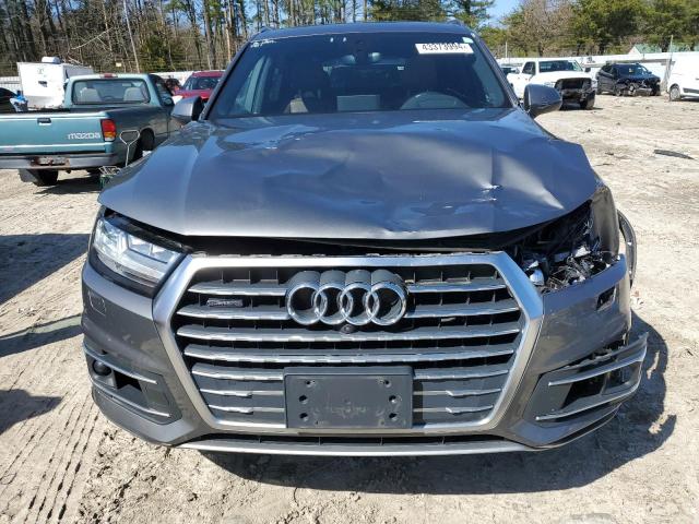WA1VAAF75JD005633 - 2018 AUDI Q7 PRESTIGE GRAY photo 5