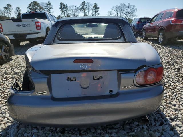 JM1NB353X30307068 - 2003 MAZDA MX-5 MIATA BASE SILVER photo 6