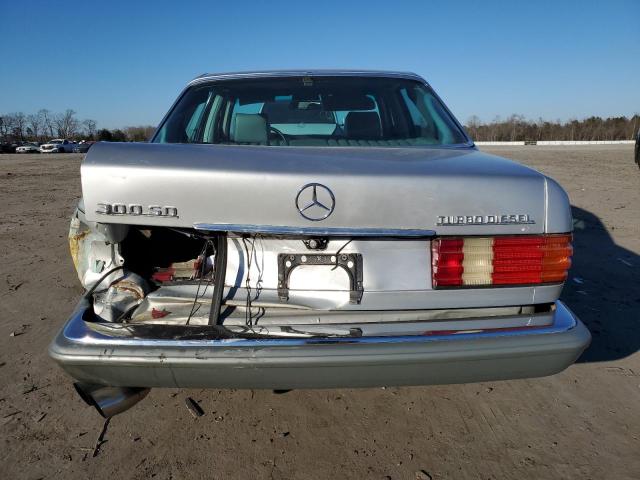 WDBCB20C3FA104660 - 1985 MERCEDES-BENZ 300 SD SILVER photo 6