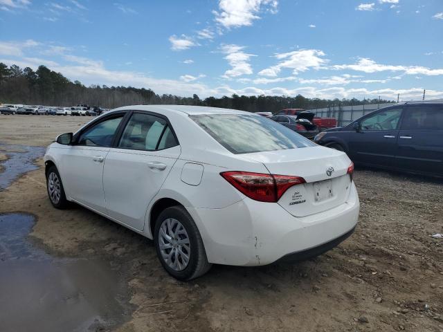 5YFBURHE7JP832525 - 2018 TOYOTA COROLLA L WHITE photo 2