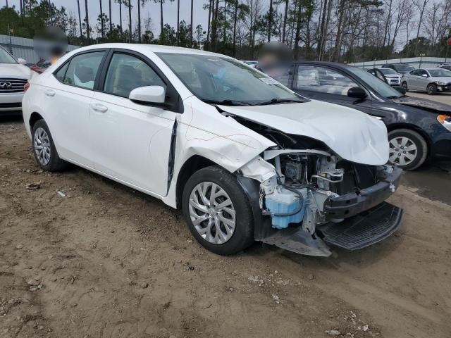 5YFBURHE7JP832525 - 2018 TOYOTA COROLLA L WHITE photo 4