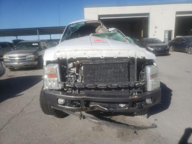 1FTSW21R88EC03667 - 2008 FORD F250 SUPER DUTY WHITE photo 5