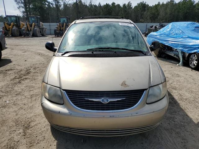 2C4GP44R64R504669 - 2004 CHRYSLER TOWN & COU LX TAN photo 5