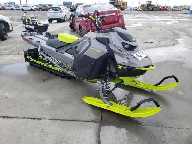 2BPSTJPB1PV000397 - 2023 SKI DOO SUMMIT X 8 GRAY photo 1