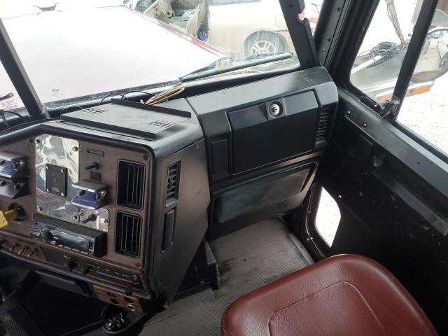 1FUJAPCG23LK61080 - 2003 FREIGHTLINER CASCADIA FLD132 XL CLASSIC MAROON photo 5