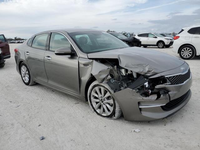 5XXGU4L38JG221913 - 2018 KIA OPTIMA EX GRAY photo 4