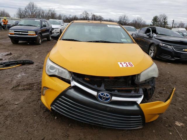 4T1BD1FK9FU151069 - 2015 TOYOTA CAMRY HYBRID YELLOW photo 5