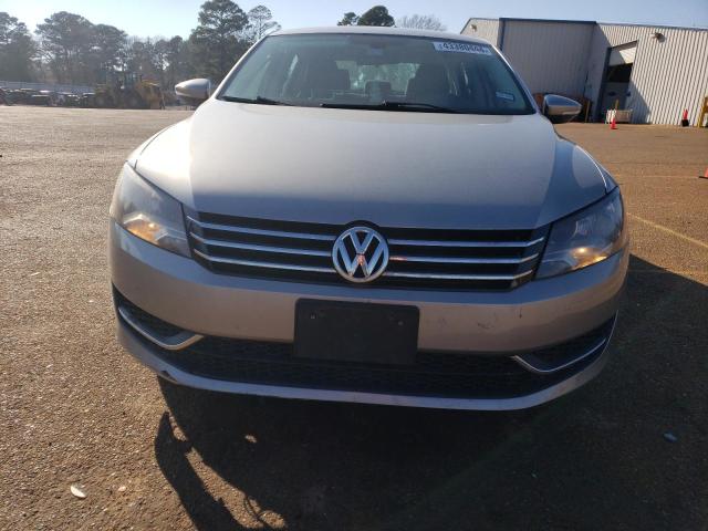 1VWAP7A3XCC033220 - 2012 VOLKSWAGEN PASSAT S SILVER photo 5