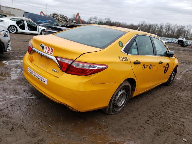 4T1BD1FK7FU155282 - 2015 TOYOTA CAMRY HYBRID YELLOW photo 3