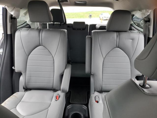 5TDGZRAH5NS103772 - 2022 TOYOTA HIGHLANDER XLE GRAY photo 10