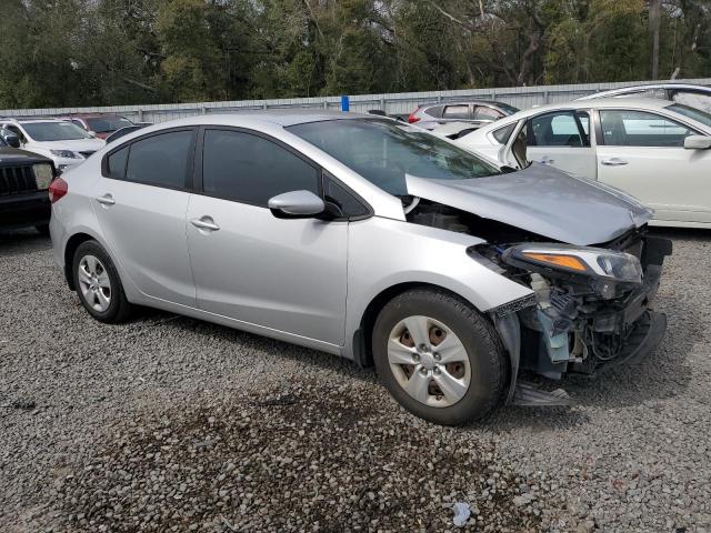 3KPFK4A75HE083192 - 2017 KIA FORTE LX SILVER photo 4