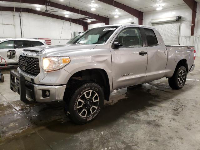 5TFUM5F16FX060870 - 2015 TOYOTA TUNDRA DOUBLE CAB SR/SR5 SILVER photo 1