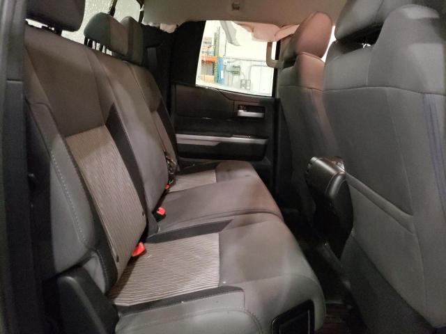 5TFUM5F16FX060870 - 2015 TOYOTA TUNDRA DOUBLE CAB SR/SR5 SILVER photo 10