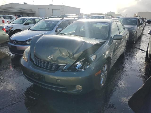 JTHBA30G455112846 - 2005 LEXUS ES 330 GREEN photo 1