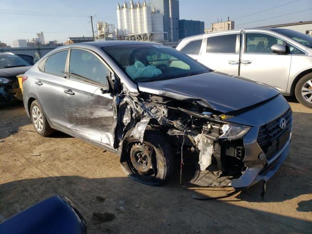 3KPC24A35JE026917 - 2018 HYUNDAI ACCENT SE GRAY photo 4