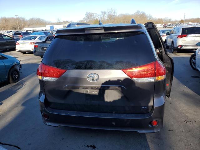 5TDXZ3DCXKS973882 - 2019 TOYOTA SIENNA SE BLACK photo 6