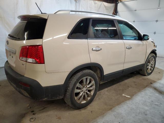 5XYKU4A19BG032129 - 2011 KIA SORENTO EX WHITE photo 3