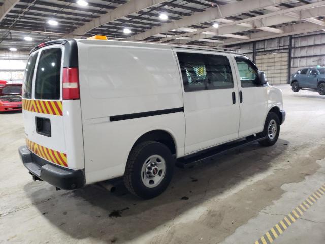 1GTZGFBA2A1158721 - 2010 GMC SAVANA G2500 WHITE photo 3