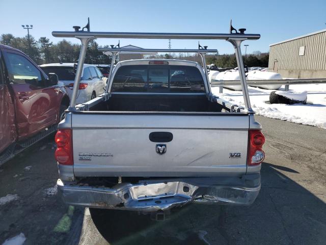 1D7HW48N85S254565 - 2005 DODGE DAKOTA QUAD SLT SILVER photo 6