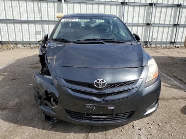 JTDBT923081280598 - 2008 TOYOTA YARIS GRAY photo 5