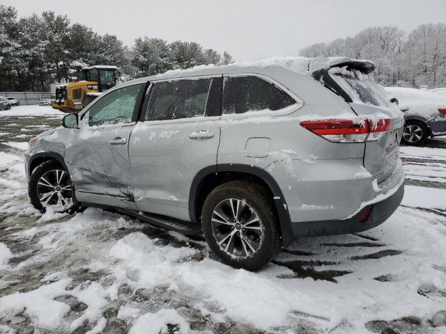 5TDBZRFH7HS428544 - 2017 TOYOTA HIGHLANDER LE SILVER photo 2