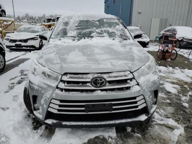 5TDBZRFH7HS428544 - 2017 TOYOTA HIGHLANDER LE SILVER photo 5