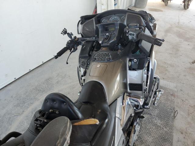 1HFSC47F38A711172 - 2008 HONDA GL1800 TAN photo 5