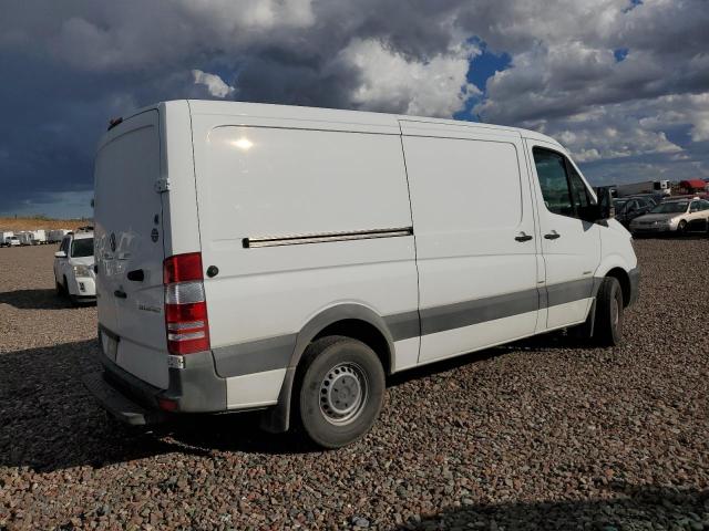 WD3PE7CC8E5847805 - 2014 MERCEDES-BENZ SPRINTER 2500 WHITE photo 3