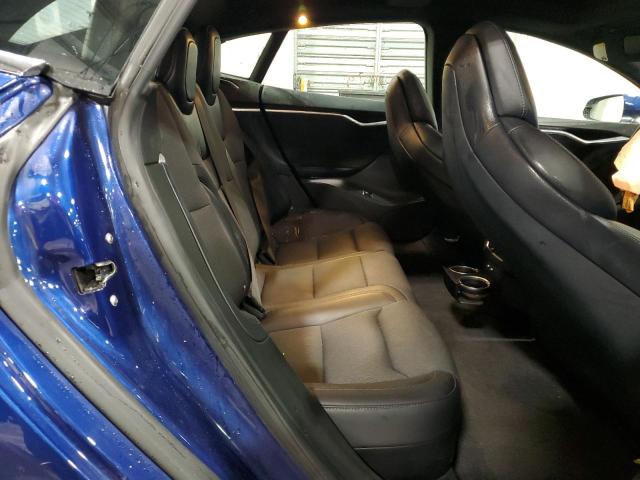 5YJSA1E2XHF231412 - 2017 TESLA MODEL S ლურჯი ფოტო 10