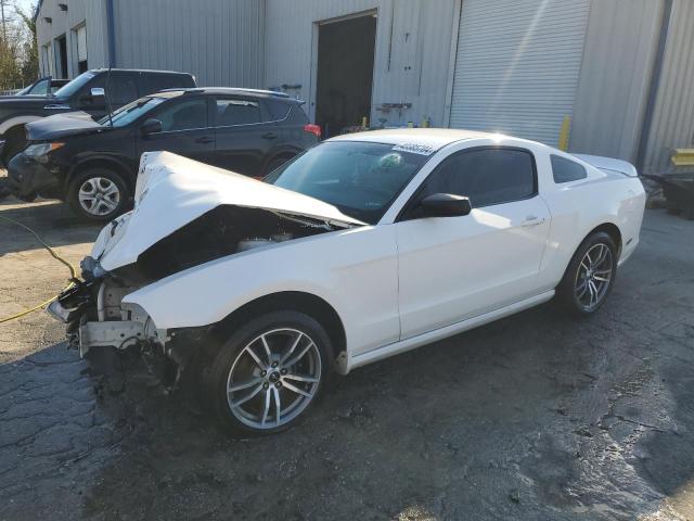 1ZVBP8AM4D5265188 - 2013 FORD MUSTANG WHITE photo 1
