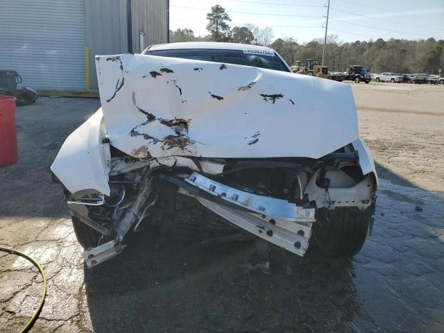 1ZVBP8AM4D5265188 - 2013 FORD MUSTANG WHITE photo 5