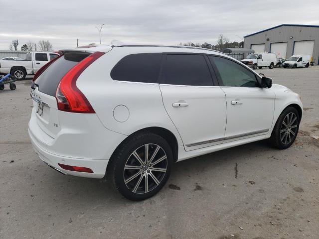 YV440MDC0F2620323 - 2015 VOLVO XC60 T5 PREMIER+ WHITE photo 3