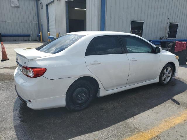 5YFBU4EE4DP210590 - 2013 TOYOTA COROLLA BASE WHITE photo 3
