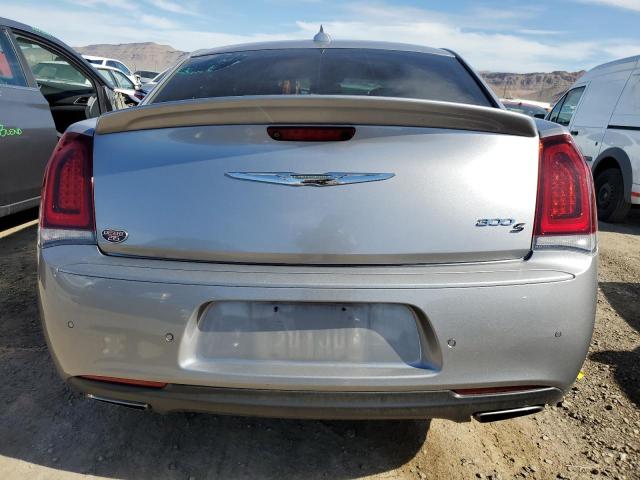 2C3CCABG9JH245126 - 2018 CHRYSLER 300 S SILVER photo 6