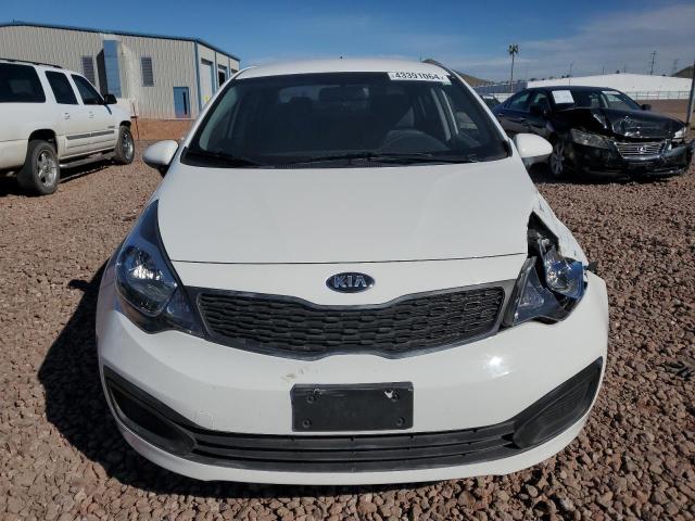 KNADM4A3XD6178052 - 2013 KIA RIO LX WHITE photo 5