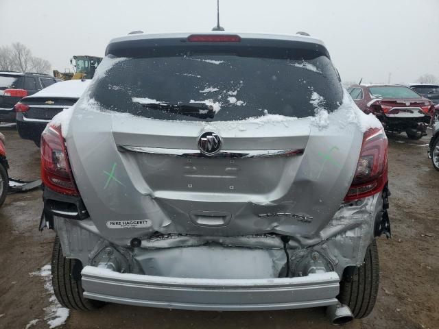 KL4CJESM7NB507829 - 2022 BUICK ENCORE PREFERRED SILVER photo 6