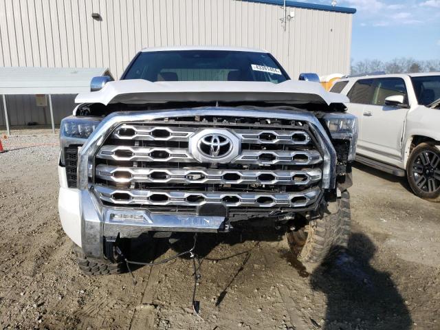 5TFMA5DB8NX021541 - 2022 TOYOTA TUNDRA CREWMAX PLATINUM WHITE photo 5