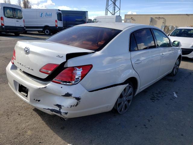 4T1BK36B56U138918 - 2006 TOYOTA AVALON XL WHITE photo 3