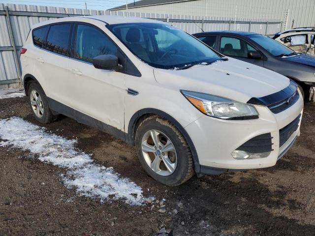 1FMCU0GXXDUB86807 - 2013 FORD ESCAPE SE WHITE photo 4