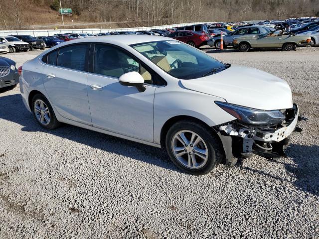 1G1BE5SM5J7186224 - 2018 CHEVROLET CRUZE LT WHITE photo 4