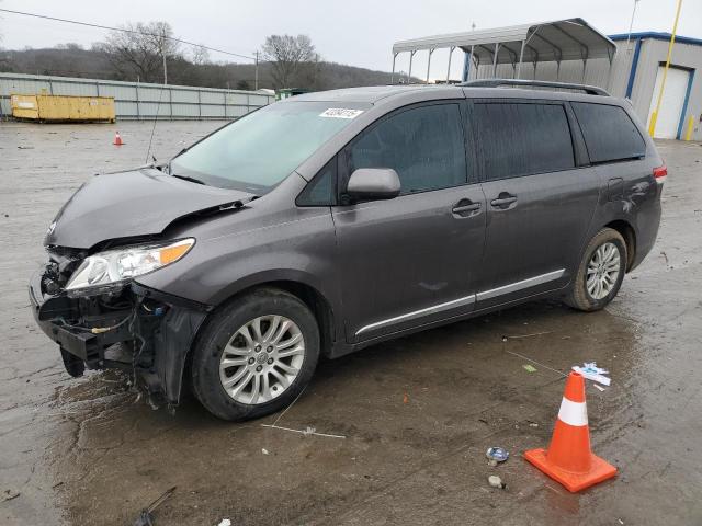 2011 TOYOTA SIENNA XLE, 