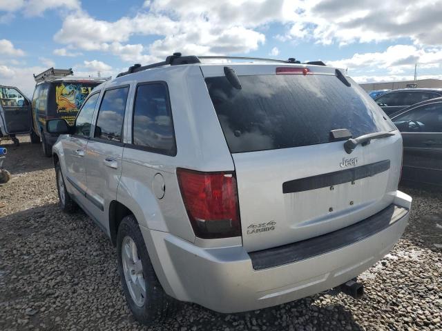 1J8GR48K08C120031 - 2008 JEEP GRAND CHER LAREDO SILVER photo 2