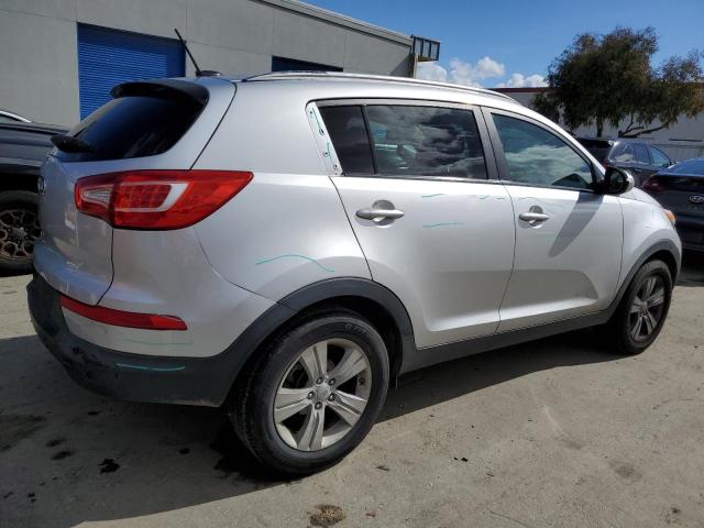 KNDPB3A27C7228714 - 2012 KIA SPORTAGE BASE SILVER photo 3