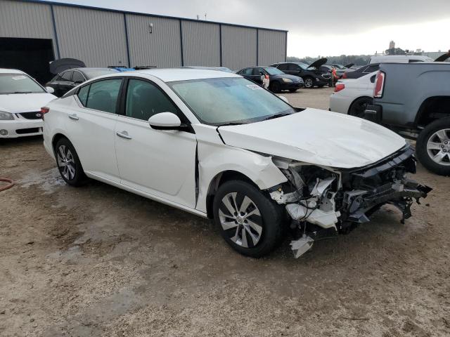 1N4BL4BV5LC205113 - 2020 NISSAN ALTIMA S WHITE photo 4