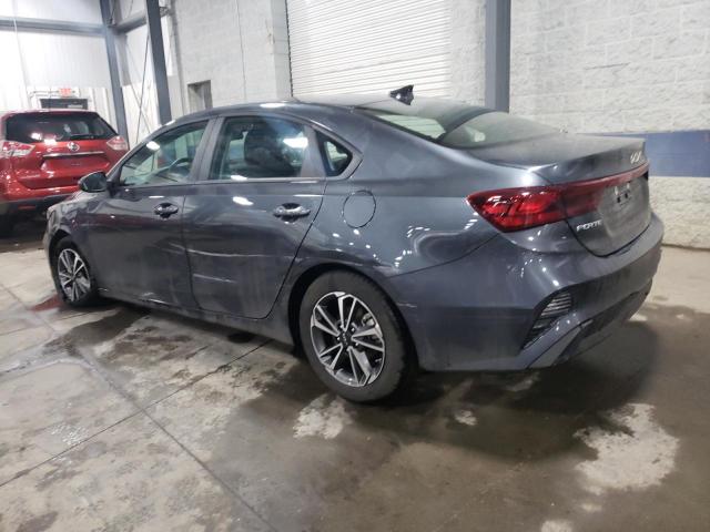 3KPF24AD6PE643337 - 2023 KIA FORTE LX CHARCOAL photo 2